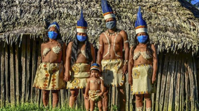 Roupas Indígenas - Amazonas